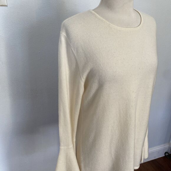 Charlotte Brody Cashmere Sweater Womens M Cream Bell Sleeve Minimalist Luxe - Picture 4 of 10